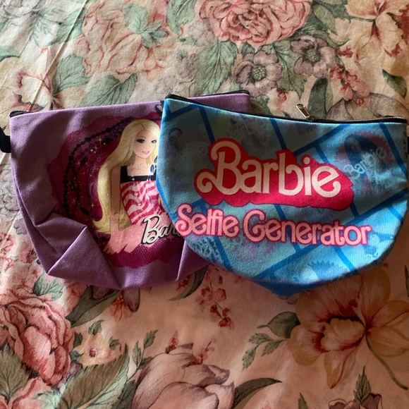Barbie Cosmetic Bags Set - Picture 1 of 5